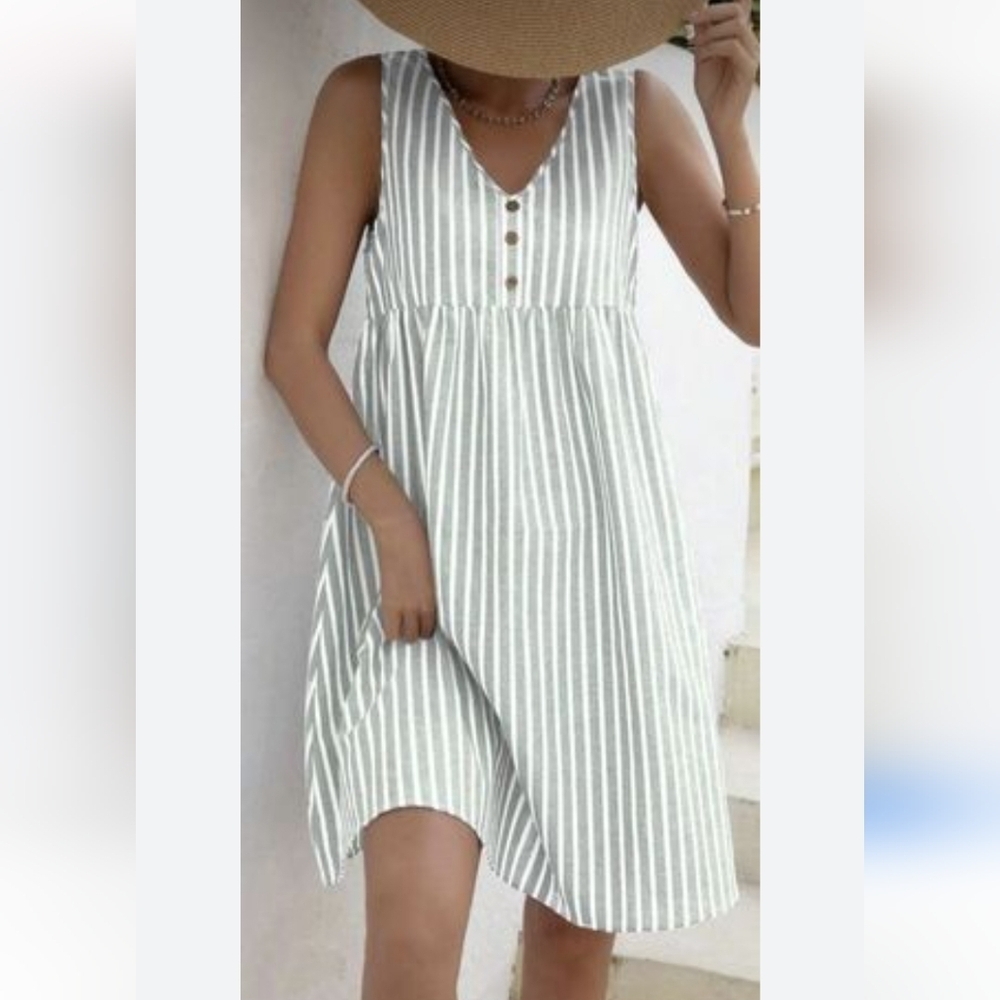 Stripped gray and blue mini dress sleeveless v-neck line size L PTP 20 in. L 37